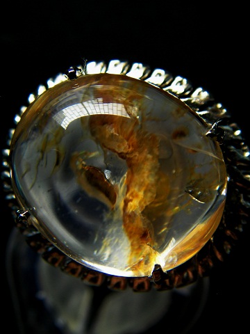 QU0035 แก้วเข้าแก้ว + กาบแก้วทองใหญ่ เนื้อแก้วสวยใส ขนาดแก้ว 17.02x19.96x10.65 มม. น้ำหนัก 25.90 ct. ขนาดแหวน 53.5 ด้วยราคาที่ต้องรีบตัดสินใจ สวยงาม