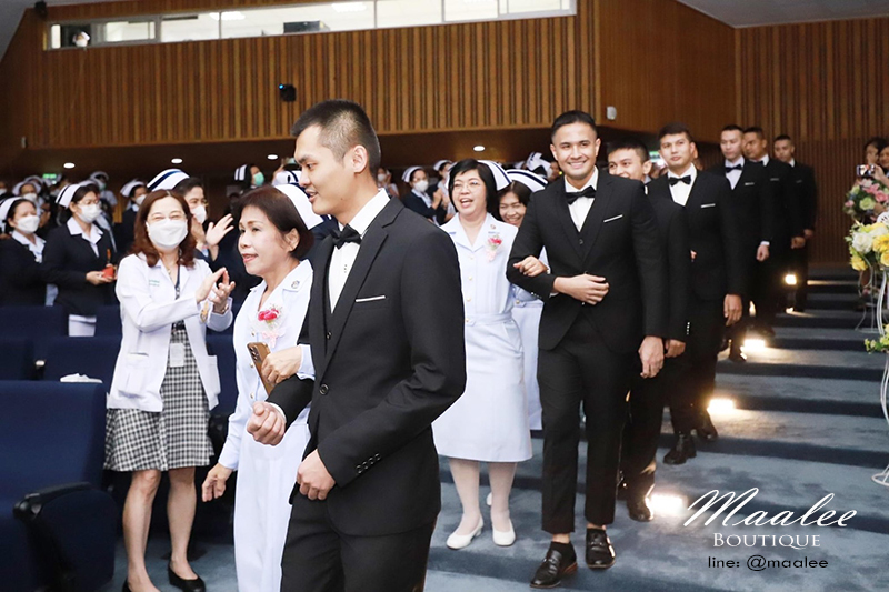 พร้อมเช่า ชุดสูทชาย สีดำ คลาสสิก รุ่นกระดุมเดียว (พร้อมเสื้อกั๊ก)