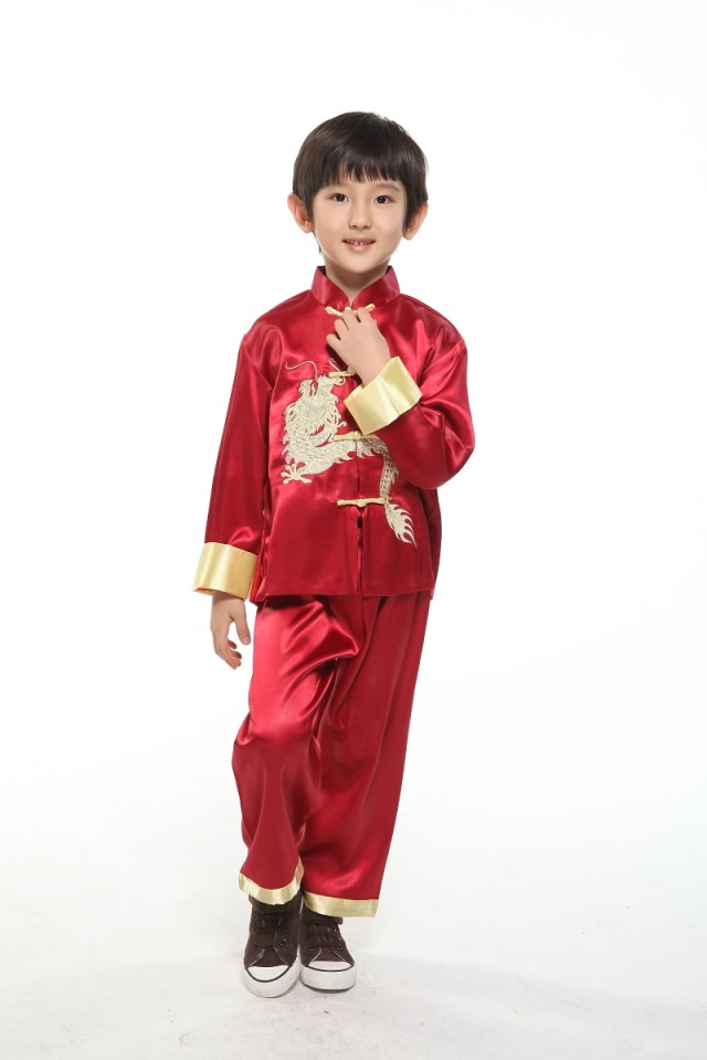 พร้อมเช่า ชุดจีนชายเด็ก เสื้อคอจีน ผ้าไหมจีน สีไวน์แดง ปักลายมังกร (เฉพาะ 2 ขวบ)