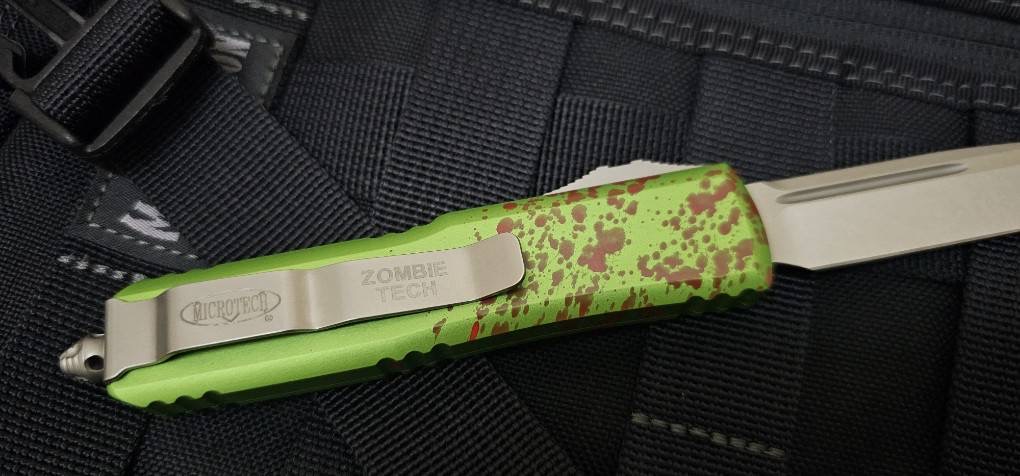 Microtech UTX-85 Zombie Tech S/E Stonewash Signature