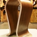 ขาตั้งหูฟัง Headphone Stand แท่นวางหูฟัง แบบไม้ดัดโค้ง ทำจากไม้ Wood