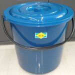 ถังน้ำพร้อม เบอร์ 6 บรรจุ 18.7 ลิตร สีทึบ ขนาด 34.3 x 31.8 cm. ราคาโหล ละ 570บาท จำนวน มัดละ 2 โหล