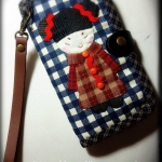 กระเป๋าโทรศัพท์ ลายอาหมวยน้อย - สั่งทำตามรุ่นโทรศัพท์ค่ะ