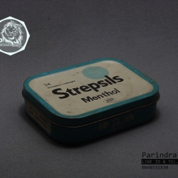 กล่องเหล็ก Strepsils รุ่นเก่า สีฟ้า สีนี้หายาก ปี 198x #S442