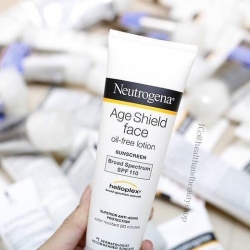 Neutrogena, Age Shield Face, Oil-Free Sunscreen, SPF 110, 3 fl oz (88 ml)