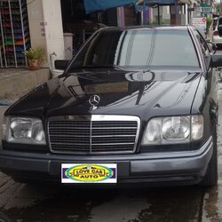 ผ้ายางปูพื้นรถยนต์ C240 W202 กระดุมสีดำขอบดำ