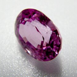 พิ้งซัฟฟาย(Pink Sapphire) ธรรมชาติ100% ความสะอาด VS2 ขนาด6.23x8.33x4.85 mm. น้ำหนัก 2.27 ct. เซอร์ BGL