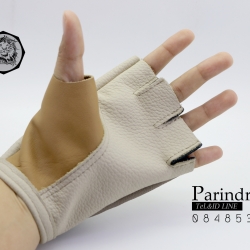 ถุงมือหนังแท้แบบครึ่งนิ้ว