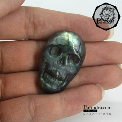 หิน ลาบราดอไลท์ (Labradorite) แกะสลักรูปหัวกระโหลก ประกายสีเขีวเหลือง #LA107