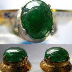 ชุดหยกพม่า jadeite แหวน + ต่างหู แหวนเนื้อเทียนแก้ว เขียวเข้ม ต่างหูเนื้อเทียน เขียวเข้ม ขนาด 8. x 9.8 x 3.8 mm.ประมาณ 5.22 ct. ราคาโทรถาม