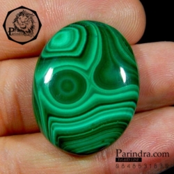 หินแร่มาลาไคท์ Malachite ขัดมันทรงกลมรี รูปไข่ ลวดลายสวยงาม ขนาด 62 กะรัต #MLC 008