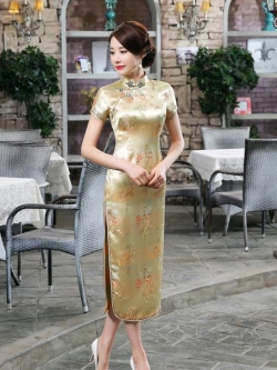 พร้อมส่ง กี่เพ้า สีทอง ลายมังกรนกฟินิกซ์ ผ้าไหมจีน กุ๊นขอบ ตัดเย็บอย่างดี