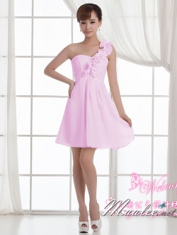 พร้อมเช่า ชุดราตรีสั้น ไหล่เดียว จับเดรปหน้าอก แต่งระบายช่วงไหล่ สีชมพู