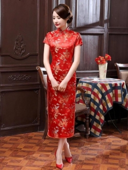 Pre-order กี่เพ้า สีแดง ลายมังกรนกฟินิกซ์ ผ้าไหมจีน กุ๊นขอบ ตัดเย็บอย่างดี