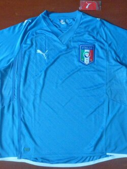 เสื้อฟุตบอล ทีมชาติอิตาลี ชุดเหย้า ชุดลุยศึกคอนเฟดเดอเรชั่นส์ คัพ 2009 ใหม่ XL-Size / ITALY Football Shirt Home Kit Confederations Cup 2009 Jersey NEW XL-Size