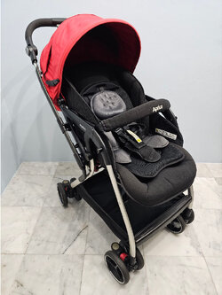 APRICA OPTIA สีแดง สภาพสวย