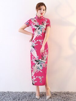 Pre-order กี่เพ้า สีชมพูเข้ม แขนสั้น ลายนกยูง ตัดเย็บอย่างดี