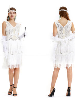 พร้อมเช่า ชุดแนววินเทจ ออกงาน แต่งเลื่อมทั้งชุด กระโปรงพริ้วสวย สีเงินวิ้งๆ