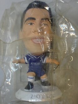 ตุ๊กตาโมเดลนักฟุตบอล ก.โปเยต์ สโมสรเชลซี โครินเธียน ไมโครสตาร์ - Series 1/2001 White Base - MC138 ใหม่ / G.POYET CHELSEA Football Club Corinthian MicroStars Football Figure - Series 1/2001 White Base - MC138 NEW