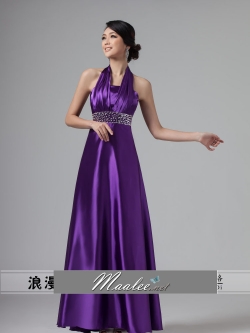 พร้อมเช่า ชุดราตรียาว เกาะอก แบบเก๋คล้องคอ สีม่วง กระโปรงทรงเอ ประดับเลื่อมช่วงเอว