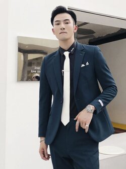 Pre-order เสื้อสูทชาย สีเขียวเข้ม หล่อเนียบ ทรงสลิม