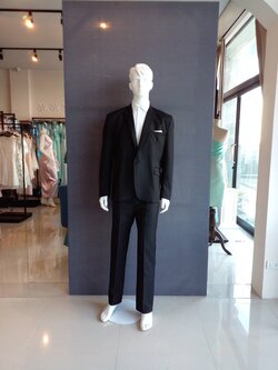 พร้อมเช่า ชุดสูทชาย สีดำ รุ่นกระดุมเดียว พลัสไซส์ ไม่มีกั๊ก