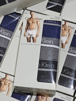 !!ของแท้ 100%!! Calvin Klein Men Underwear กางเกงในแบบ Boxer แพค 3 ตัว