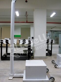 เสาตะกร้อมีล้อเลื่อน