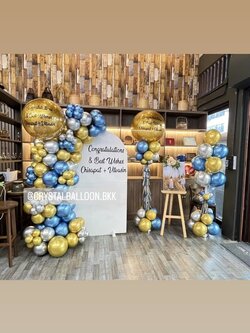 Organic Backdrop แสดงความยินดี เสา Bubble ขนาด 36" กลิตเตอร์สีทอง 1 เสา พร้อม เสาช่อลูกโป่ง 10 ลูก 1 เสา พร้อม ฉาก U คว่ำ กว้าง 1 เมตร สูง 180 ซม. พร้อมตกแต่ง สามารถเปลี่ยนสีลูกโป่ง/เปลี่ยนข้อความได้