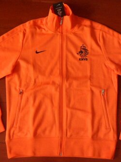 เสื้อฟุตบอล ทีมชาติเนเธอร์แลนด์ ชุดเสื้อแจ็กเก็ต Authentic N98 Jacket ชุดลุยศึกยูโร 2012 ใหม่ L-Size / THE NETHERLANDS Football Shirt Authentic N98 Jacket Kit EURO 2012 Jersey NEW L-Size