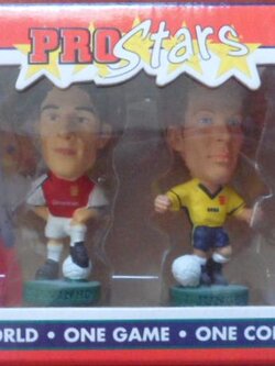 ตุ๊กตาโมเดลนักฟุตบอล ทีมแพ็ค 4x สโมสรอาร์เซนอล โครินเธียน โปรสตาร์ - 4-Pack 2000 ใหม่ / 4x ARSENAL Football Club Corinthian ProStars Football Figure Team Pack - 4-Pack 2000 NEW