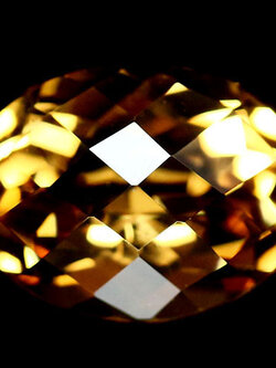 พลอยซิทรินสีเหลืองทอง 1.27 กะรัต