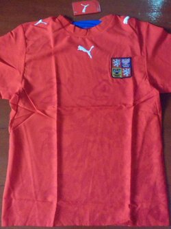 เสื้อฟุตบอล ทีมชาติสาธารณรัฐเช็ค ชุดเหย้า ชุดลุยศึกฟุตบอลโลก 2006 ใหม่ M-Size / CZECH REPUBLIC Football Shirt Home Kit World Cup 2006 Jersey NEW M-Size