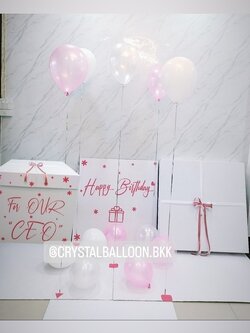 Happy Birthday Surprise Box กล่องเซอร์ไพรส์วันเกิด Theme สีขาว-ชมพู พร้อมตกแต่ง ลูกโป่ง 5 ลูก สามารถใส่รูปได้ 3 รูป สามารถเปลี่ยนสีลูกโป่ง/เปลี่ยนข้อความได้