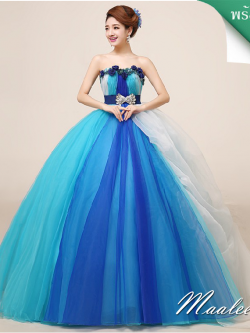 พร้อมเช่า ชุดแฟนซี ชุดราตรียาว สีฟ้า แบบเกาะอก แต่งดอกช่วงอก พร้อมเข็มขัด น่ารักมาก