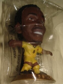 ตุ๊กตาโมเดลนักฟุตบอล ม.เอสเซียน ทีมชาติบราซิล โครินเธียน ไมโครสตาร์ - Series 13/2006 Gold Base - MC5675 ใหม่ / M.ESSIEN GHANA National Football Team Corinthian MicroStars Football Figure - Series 13/2006 Gold Base - MC5675 NEW