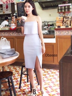 พร้อมเช่า มินิเดรส ทรงยอดนิยม แต่งระบายอก กระโปรงทรงดินสอ สีเทา