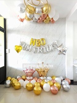 ลูกโป่ง วันเกิด ฟอยล์ตัวอักษร ติดผนัง ขนาด 16" 12 ตัวอักษร พร้อม ฟอยล์มงกุฏ ตั้งฐาน 2 ชิ้น พร้อมตกแต่ง ฟอยล์ดาว ขนาด 24" 2 ชิ้น,ลูกโป่งลอยฝ้า 20 ลูก,ลูกโป่งโปรยพื้น 30 ลูก สามารถเปลี่ยนสีลูกโป่ง/เปลี่ยนสี-ฟอยล์ตัวอักษร/เปลี่ยนฟอยล์ตกแต่งได้