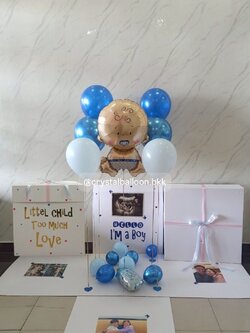 Surprised Box กล่องทายเพศ พร้อมตกแต่ง ลูกโป่ง 4 ลูก ฟอยล์เด็กทารก 1 ชิ้น พร้อมตกแต่ง สามารถใส่รูปได้ 2 รูป สามารถเปลี่ยนสีลูกโป่ง/เปลี่ยนสี-ฟอยล์ตกแต่ง/เปลี่ยนข้อความได้