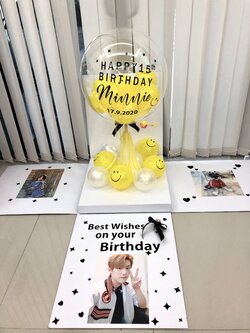 Happy Birthday Surprise Box กล่องเซอร์ไพรส์วันเกิด Bubble USA ขนาด 24" Theme สีเหลือง พร้อมตกแต่ง สามารถใส่รูปได้ 4 ใบ สามารถเปลี่ยนสีลูกโป่ง/เปลี่ยนข้อความได้