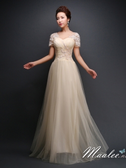 พร้อมเช่า ชุดราตรียาว แขนสั้น แต่งผ้าตาข่ายนิ่มทั้งชุด ปักเลื่อม&ลูกไม้ แบบเรียบหรู สไตล์เจ้าหญิง สีครีม Champagne