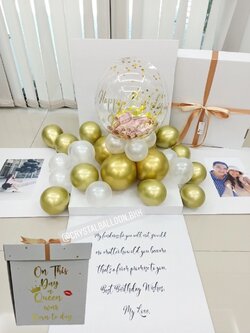 Surprise Box กล่องเซอร์ไพรส์วันเกิด สำหรับสายเปย์ Bubble ตั้งฐาน สามารถใส่เงินได้ โทนสี ทอง พร้อมตกแต่ง สามารถใส่รูปได้ 2 ใบ