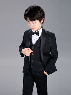 พร้อมเช่า ชุดสูทเด็กชาย สีดำ เนื้อกากเพชร แบบหรูหรา **พร้อมเช่า 120,130,140,150,160,170**
