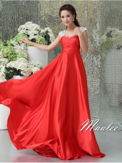 พร้อมเช่า ชุดราตรียาว สีแดง ผ้าซาตินมันเงา สวยหรู ประดับคริสตัลช่วงบนอกจับจีบ ชายกระโปรงยาว