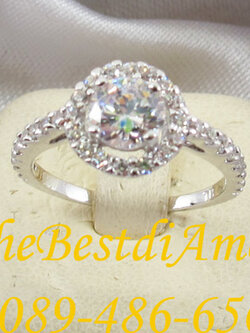 BR204RD+++แหวนเพชรล้อม มีบ่าข้าง++แบบทันสมัย ดูดี intrend มากๆๆ เพชรสวยวิ๊งๆ ใส่ติดนิ้วได้เลยค่ะ สวยสุดๆ รับประกัน