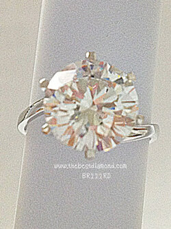 BR222RD+++แหวนชูขนาดเกือบ 4 กะรัต+++เรียบ หรูหรา สวยมากๆๆๆ เพชรแวววาว เหมือนจริงมากๆเล่นไฟสุดๆ วงนี้ต้องมีไว้ แบบยอดนิยม ไม่ตกtrend เพชรแบบHeart&Arrow