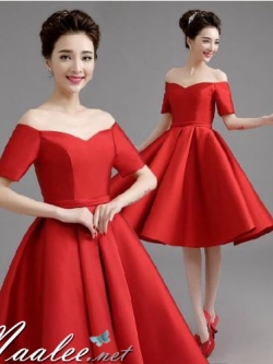 พร้อมเช่า ชุดราตรีสั้น ปาดไหล่ แขนสั้น ผ้าซาติน คอเว้า Sweet heart กระโปรงจับจีบ สวยหรู สีแดง (เชือกผูกหลัง)