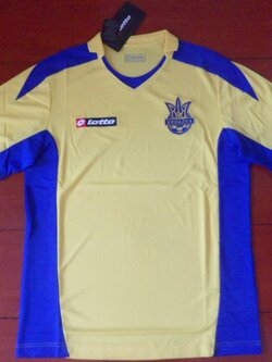 เสื้อฟุตบอล ทีมชาติยูเครน ชุดเหย้า 2007/08 ใหม่ M-Size / UKRAINE Football Shirt Home Kit 2007/08 Jersey NEW M-Size