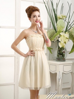 พร้อมส่ง ชุดเดรสสั้น เกาะอก จับสม๊อกด้านหลัง แต่งดอกช่วงเอว อกจับจีบ สีครีม