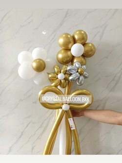 สั่ง Flower Balloon Medium Bouquet ช่อ 4 ดอก โทนสีเงิน-สีทอง พร้อมตกแต่ง สามารถเปลี่ยนสีลูกโป่งได้